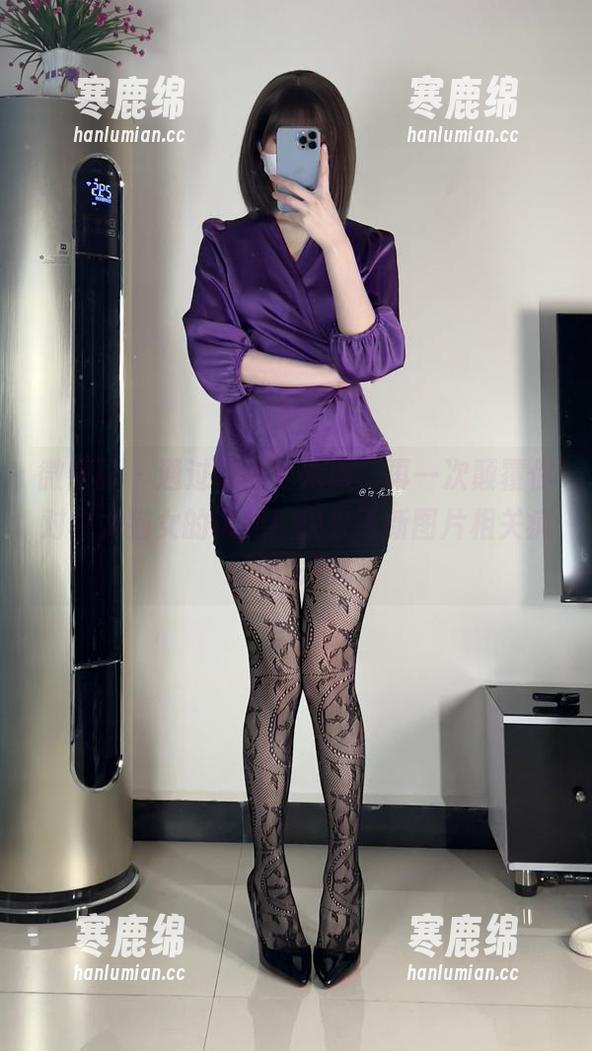 微密圈 - 通过肉丝秀禾服，再一次颠覆你对白龙猫女的认知！快来更新图片相关疯狂评论吧！