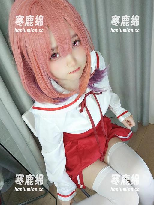 “神沢永莉白裙”这波新图包发布，明明就是一条裙子，为什么总让我浮想联翩？