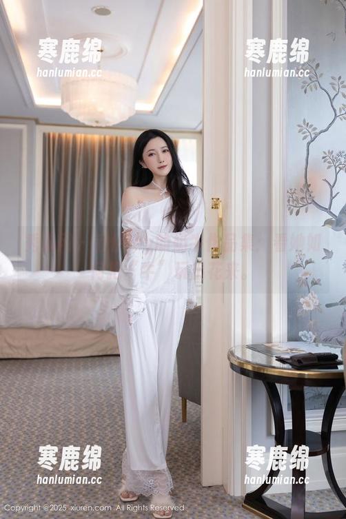 秀人网 - 乔伊joy的奶牛作品集：看她如何把“牛”玩出花来。