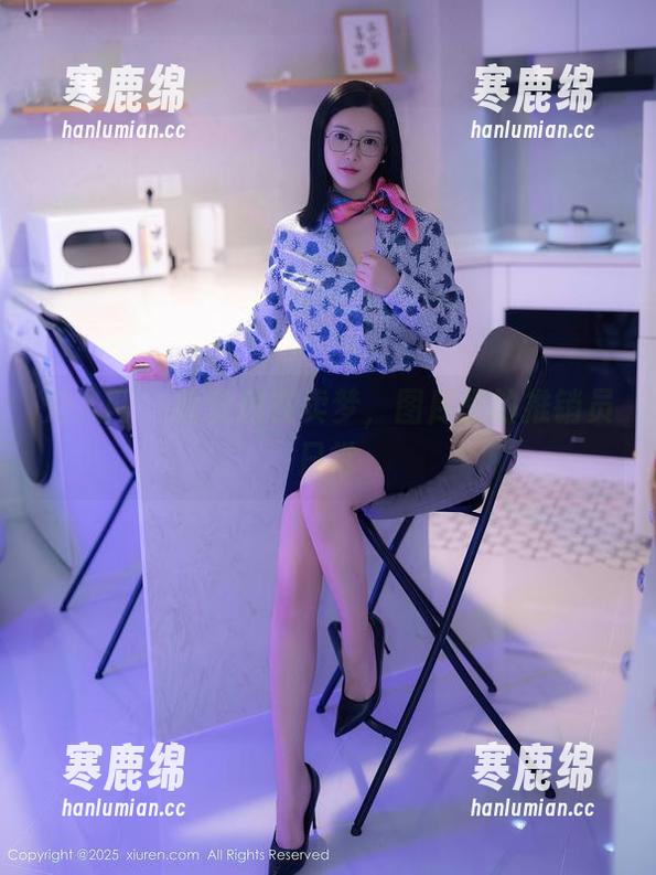 秀人网 - 唐安琪在卖梦，图库里的推销员日常