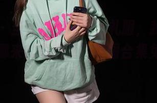 秀人网 – 当大白兔吖穿上礼服，我只能默默问：哪来的高级感？套图合集免费领取！