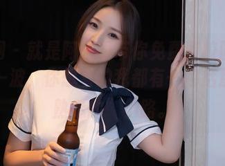 秀人网 – 就是阿朱啊带你免费逛校园！原图来一波，你想看的我都有—包括那条“熟悉的”小路。