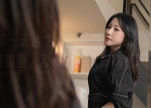 秀人网 – 天台之上，李雅柔182CM的高清美图，再现了“人间绝色”。