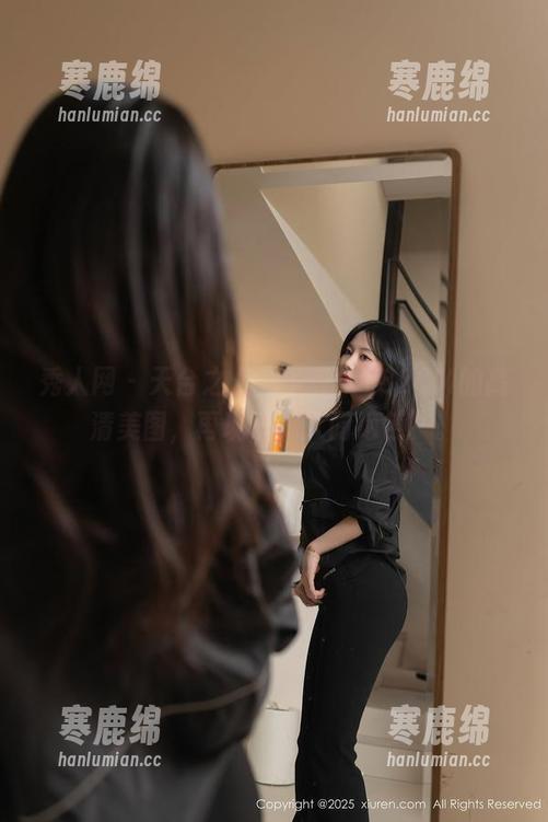 秀人网-李雅柔182CM 秀人网 - 天台之上,李雅柔182CM的高清美图,再现了“人间绝色”。