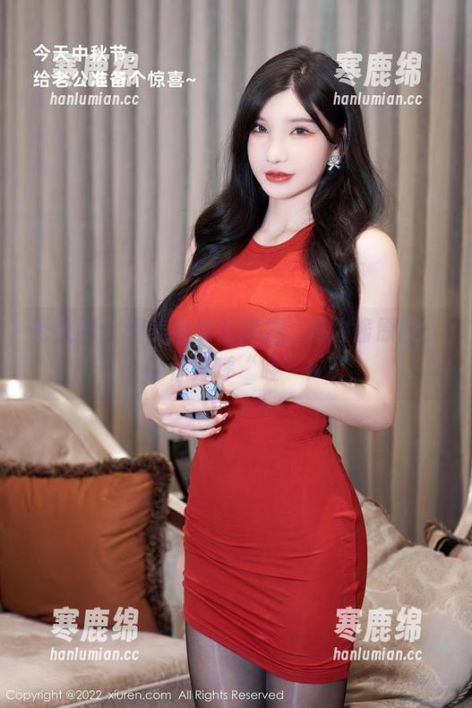 秀人网 - 绝美泳衣大揭露，萌白酱原图，让你直呼“哇”！