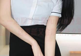 秀人网 – 一边期待蕊蕊ruirui的兔女郎，一边想，这更新又会带来什么呢？