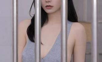 秀人网 – 虞姬儿的泳池写真，居然让我想要去学习游泳