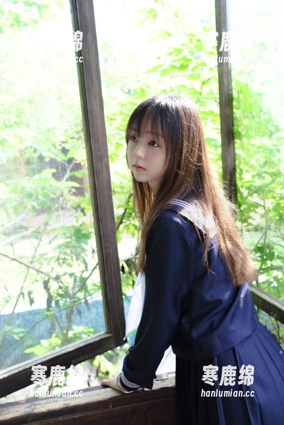 稚乖画册-夜夜 稚乖画册 - 夜夜教室图包:每一张作品都在挑战你的想象力