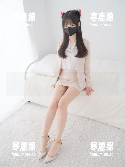 紧急企划 - 小恩带来的无圣光优等生写真，一种让人卸妆的真实。