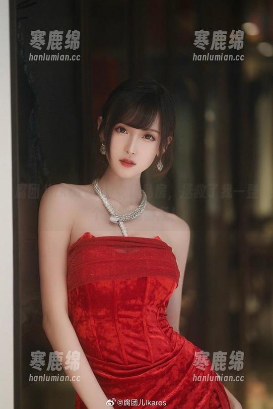 腐团儿Ikaros的女仆私房，拯救了我一整个星期的疲惫！