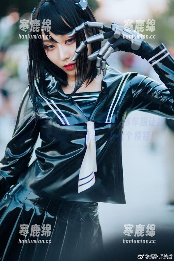 这个老实说，菌烨tako的爱宕赛车服让我想开个赛车店，下载去，先做个模特！