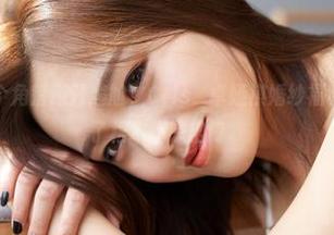 蜜桃社 – 找个角落避开尴尬，Cris_卓娅祺婚纱福利图包，太美了根本不想出门。