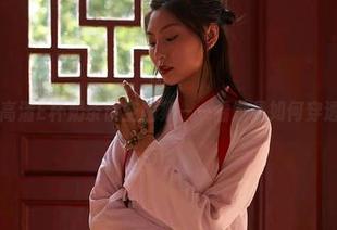 蜜桃社 – 高清E杯奶茶镂空图集——看她是如何穿透你的眼球