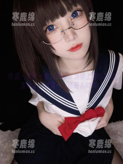 作品：豹纹—蜜汁猫裘以为穿上豹纹我就变身了，结果……还是人类啊！