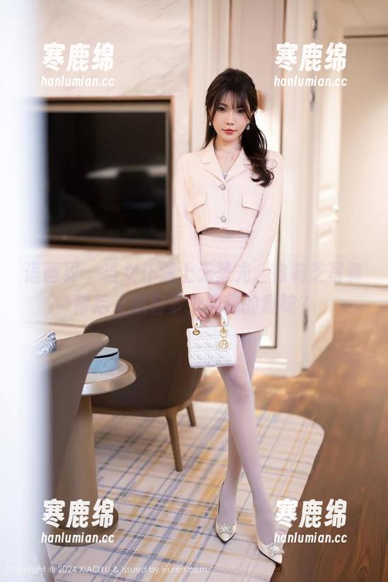 语画界 - 当女仆遇上无圣光，徐莉芝写真背后又藏着多少隐秘的意味？