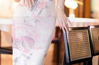 语画界 – 言沫与她的比基尼：最新的沙滩分散注意力秘籍分享！