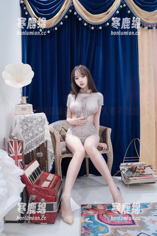 过期米线线喵泳衣写真：外人看不到的合集
