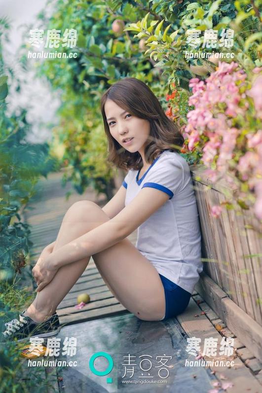 青豆客 - 旗袍与谭晓彤——下载这份写真集，穿衣搭配没有‘限制’！